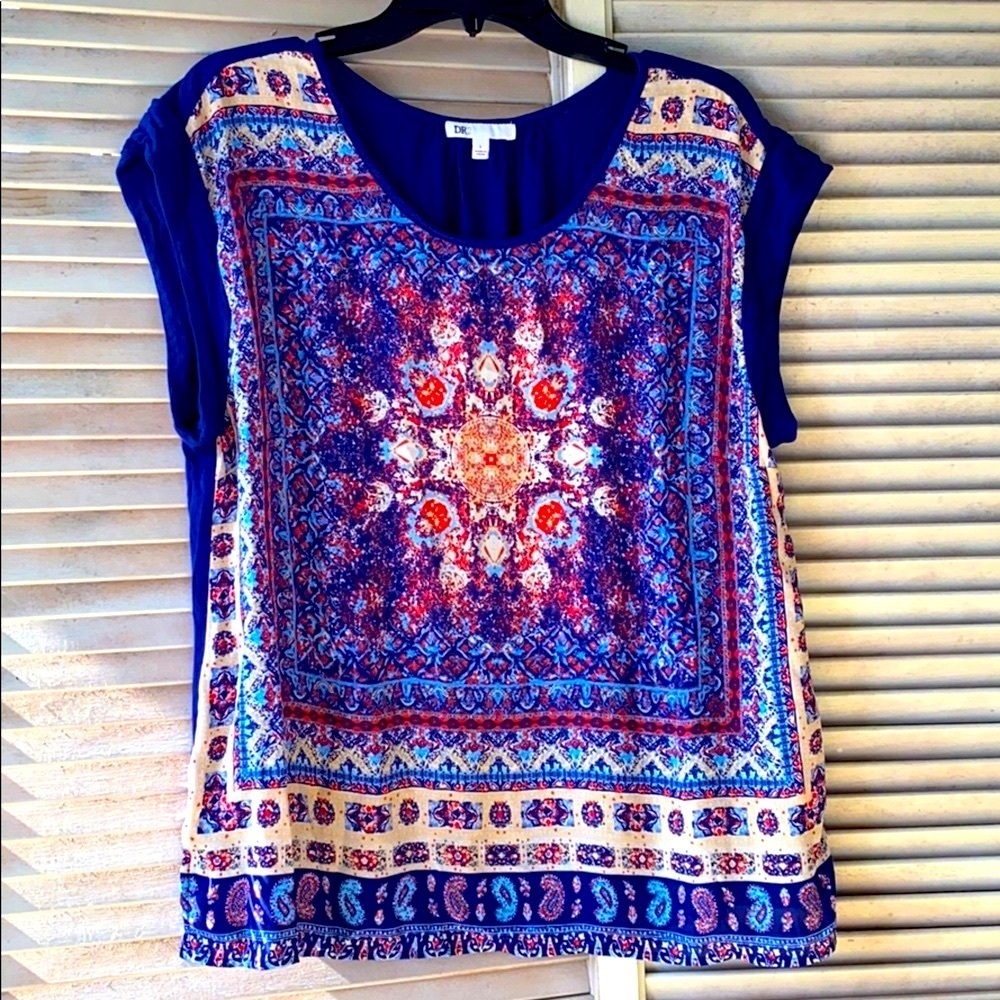 Dr2 dark blue floral Top Size -L